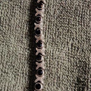 Vintage Sterling Silver Dark Garnet xoxo 7" 18.5g  Excellent Workmanship